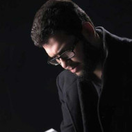 دانلود مداحی دیرم هر شام و سحر علیرضا اسفندیاری دانلود مداحی دیرم هر شام و سحر علیرضا اسفندیاری