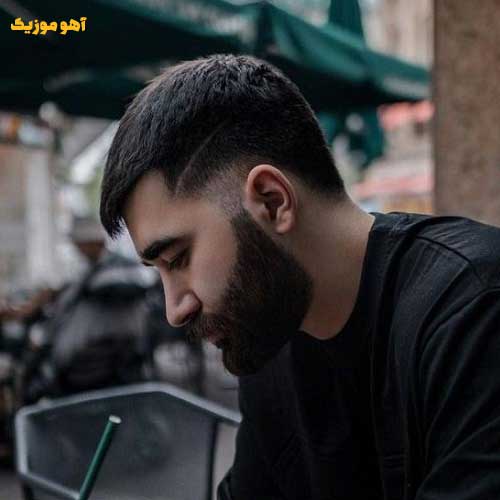 دانلود آهنگ کنارتم از علی یاسینی