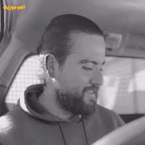 دانلود آهنگ مورفینم این شبا عکسهای توست دلتنگم دلتنگ چشمای تو (کامل 320)