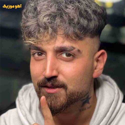 دانلود آهنگ مانتو زرشکی با چشم ابروی مشکی Mahan Khademi